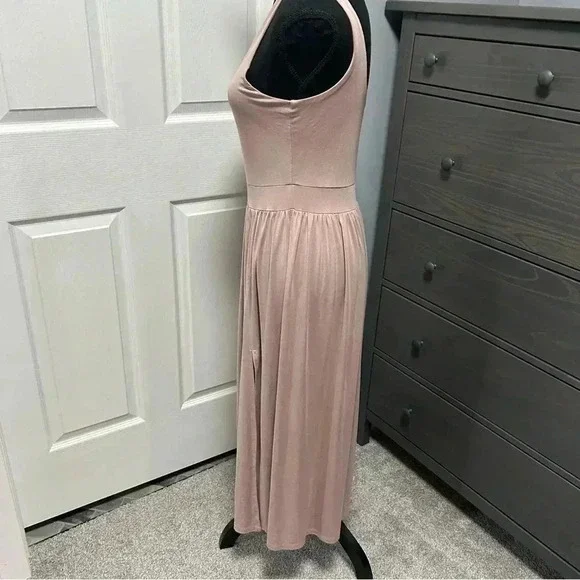 Priv Dress - Picture 2 of 7